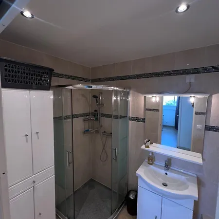 Bord De Midi * Cannes